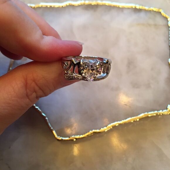 MOM SILVER Ring!  - Picture 7 of 10